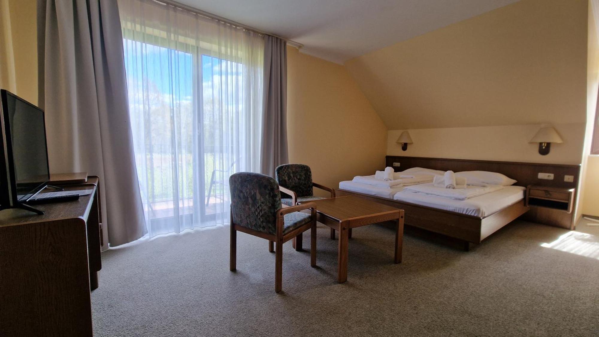 Hotel Tini Bad Fallingbostel Exterior foto